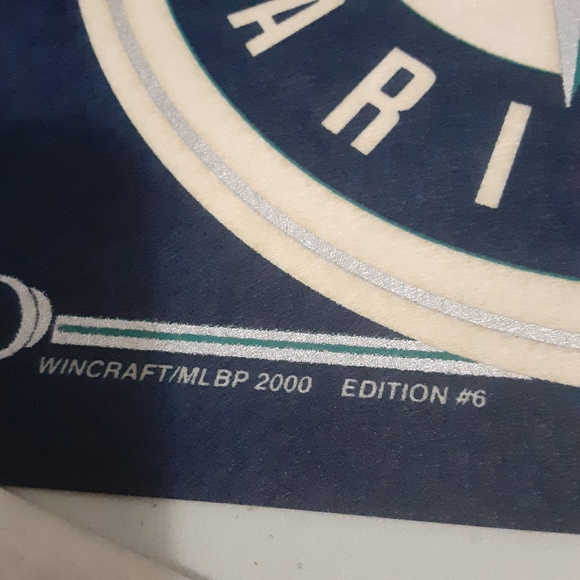 AL West,  2 of 5 Team Felt Pennants,  Vintage - Picture 3 of 8